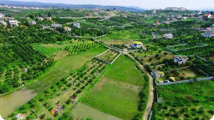 زمین ها و خانه های روستای ساروکلا 1654168